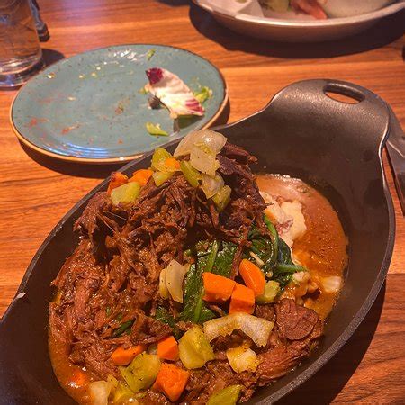 Lazy Dog Restaurant & Bar