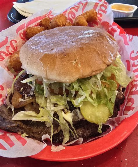 Freddy's Frozen Custard & Steakburgers