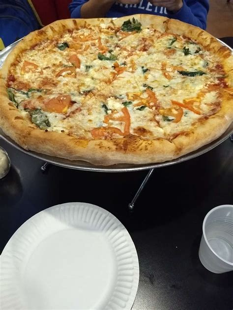 Gus's New York Pizza