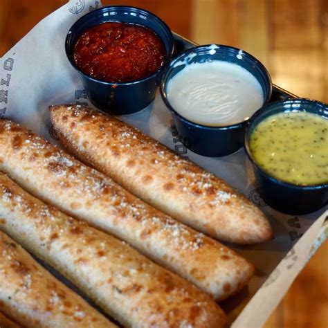 PARLOUR Pizza + Pints