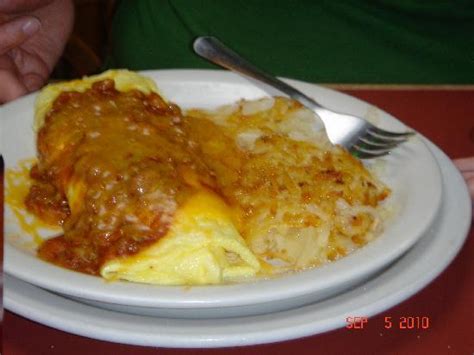 Louie M's Burgerlust