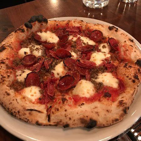 Piatto Neapolitan Pizzeria