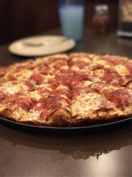 Chicago's Pizza