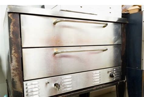 Bob's Tu Your Door Pizza