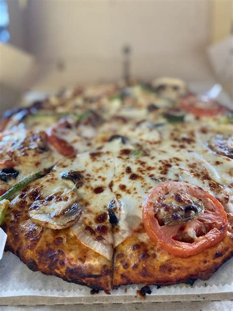 Yellow Cab Pizza Hawaii