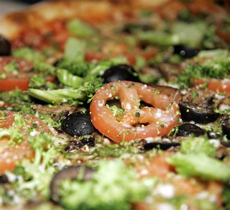 Kaimuki's Boston Pizza