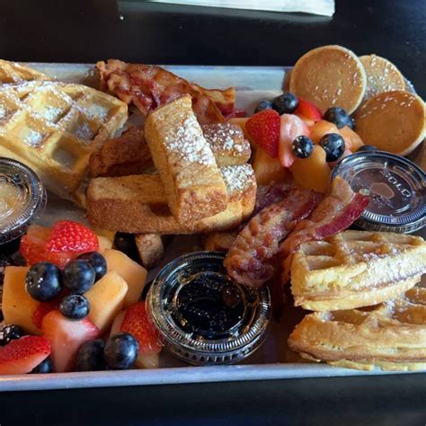 Ned Devine's Irish Pub