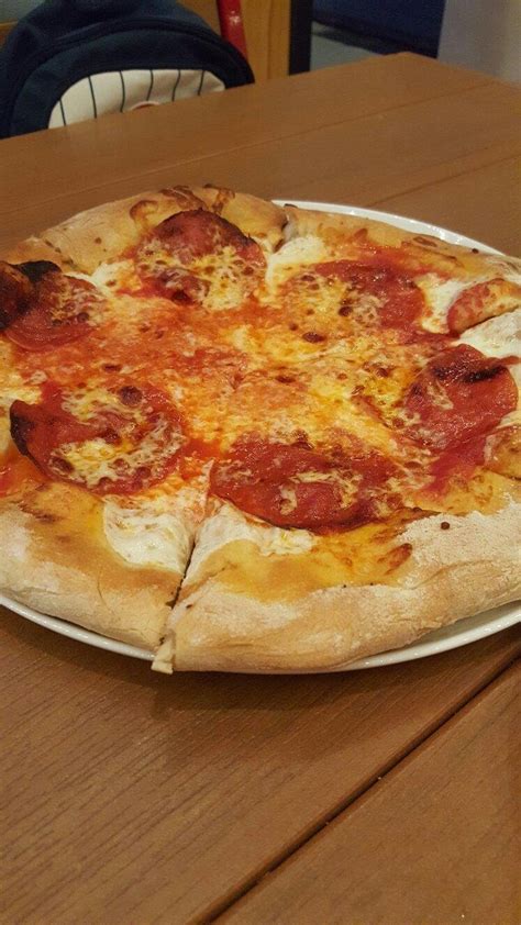 Red Oven Pizza Bakery