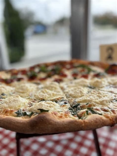 John & John’s - A Pizza Shop