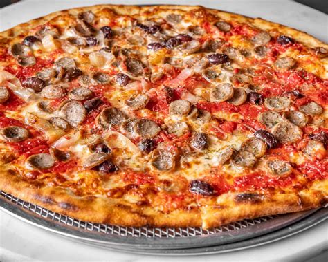 Nick's Pizza South Beach