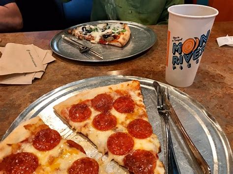 Moon River Pizza