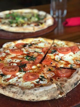 Lena's Wood-Fired Pizza & Tap - Italian Cuisine