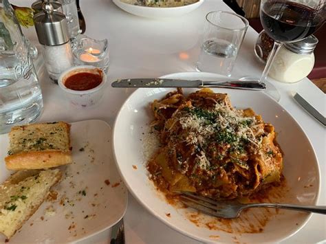 Viale Pizza & Kitchen