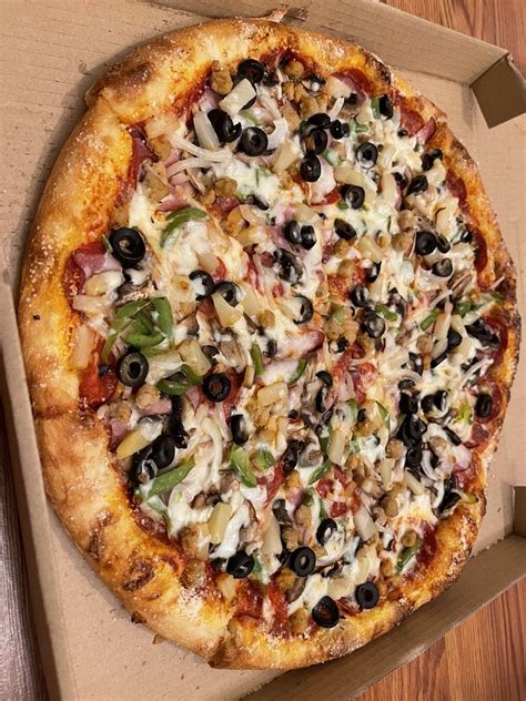 Lalo's Pizza Take Out