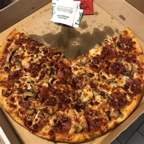 Louis Pizza y Taqueria