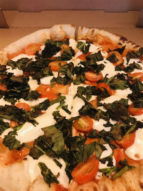 Alfredo's Gelato Pizza Cannoli & Caffè