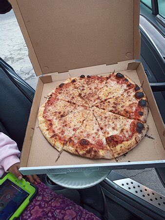 Giovanni's Old World New York Pizzeria