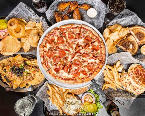 National Pizza Pub and Grille