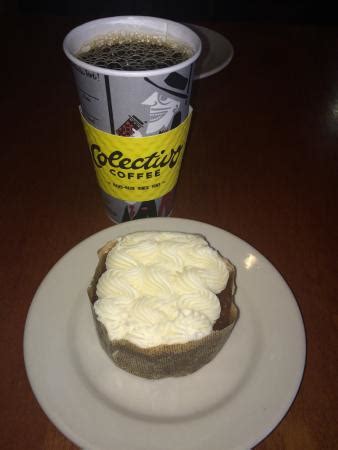 Colectivo Coffee On the Square