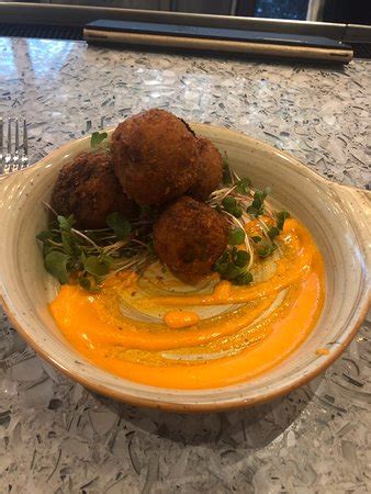 Andare Kitchen & Bar