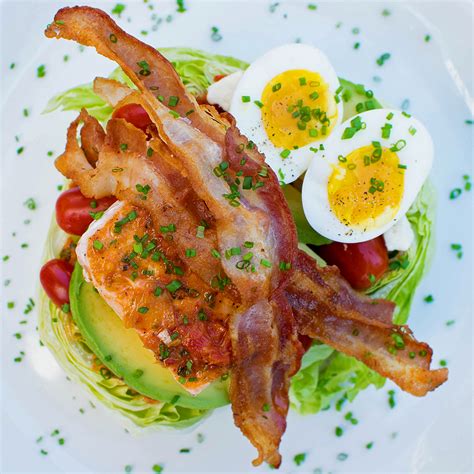 Moxies Dallas Uptown Restaurant