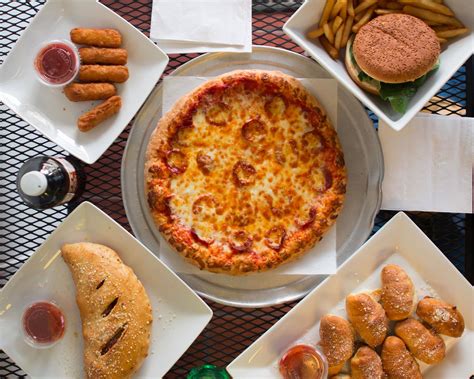 Gusto's Pizza & Salad