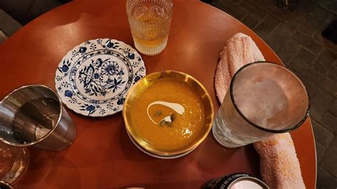 The Turning Peel Pizza