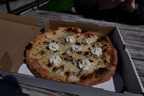 Good Vibrations Pizza Company