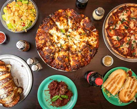 Half Time Pizza - Toledo, OH