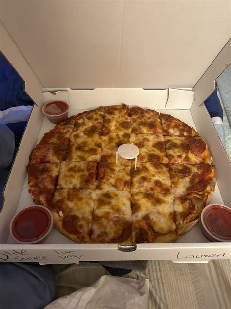 Josie's Pizza Hilltop