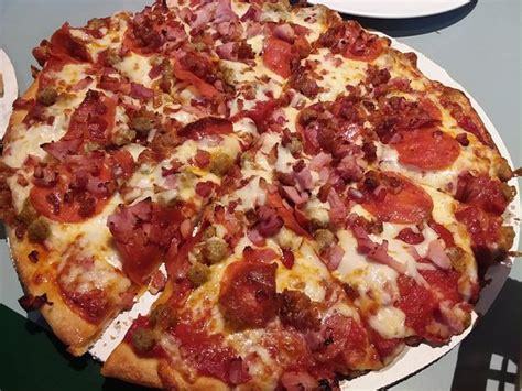 Fessler’s Legendary Pizza and Hoagies