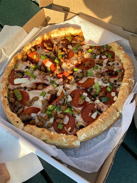 Primoz Pizza - University Heights