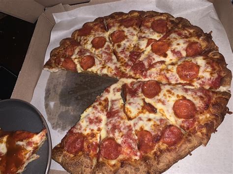 Geppetto's Pizza And Ribs