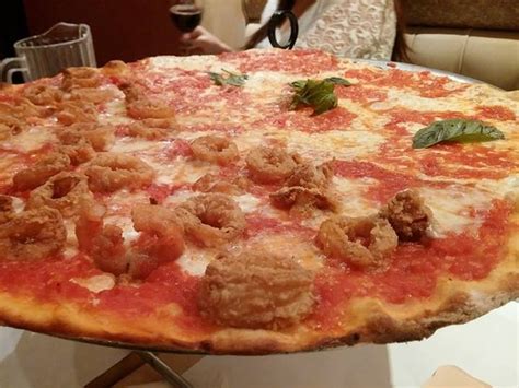 Joe & Pat's Pizzeria & Restaurant