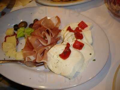 Patricia's Pizza of Tremont