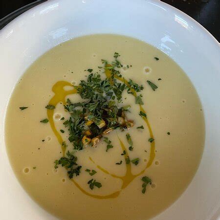 Vesta Trattoria & Wine Bar