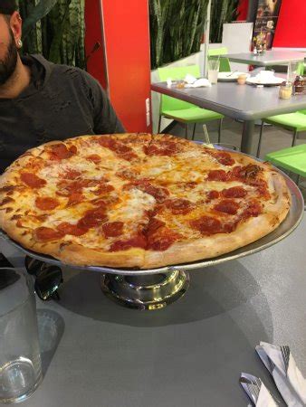 Napoli Pizza (Sahara/Decatur)