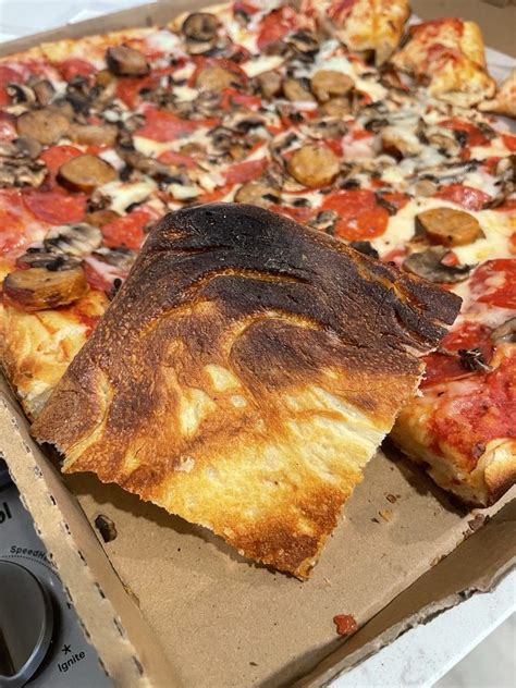 Emilio's Italian Pizzeria