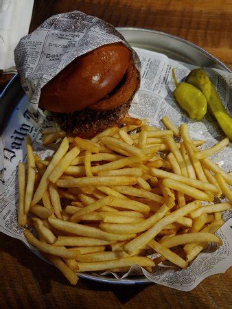 Johnny Mac's Sports Bar & Grill