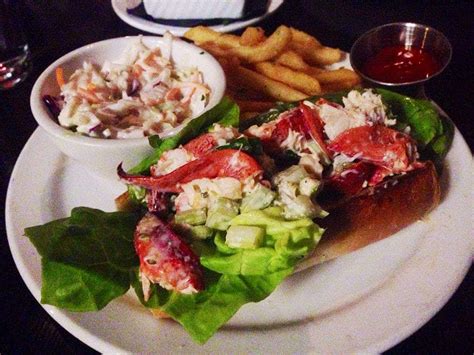 HUB Restaurant & Ice Creamery