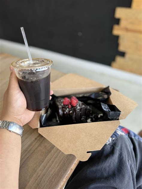 Uncharted Adventures Cafe